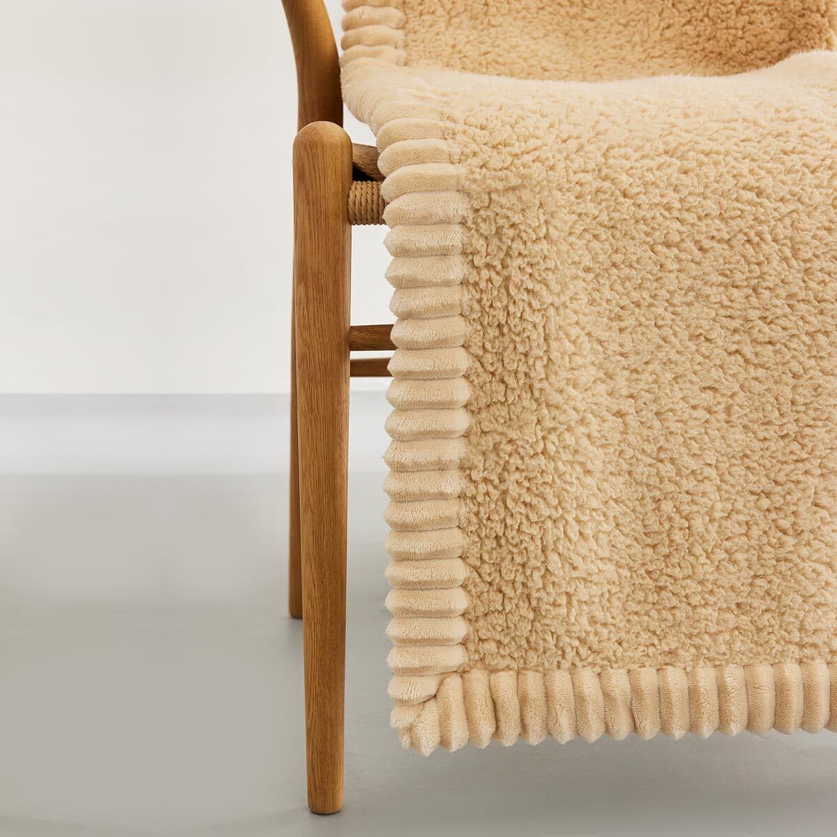 s.Oliver Teddyfell-Decke beige günstig online kaufen bei Bettwaren Shop