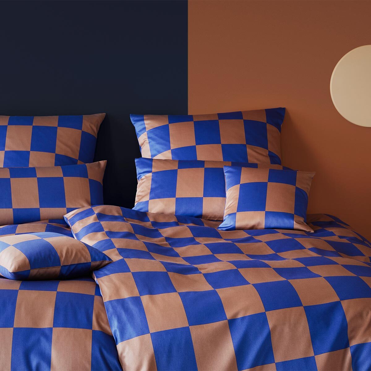 elegante Mako-Satin Bettwäsche Plenty kobalt mousse