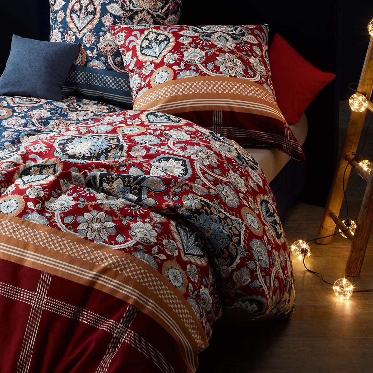 Traumschlaf Feinbiber Bettwäsche Aspen Ornament beere